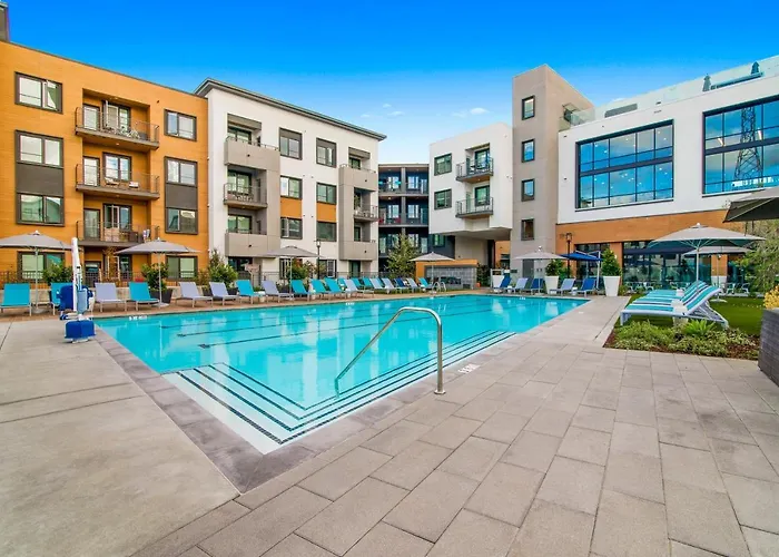 Global Luxury Suites In Menlo Park