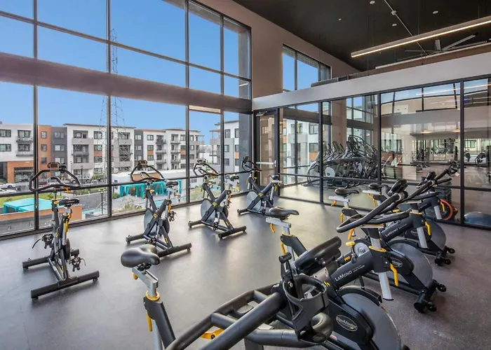 Global Luxury Suites In Menlo Park